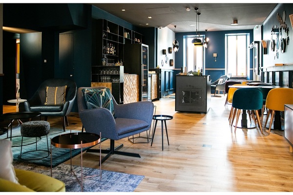 Wine bar