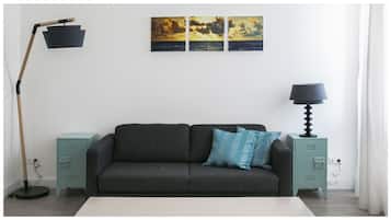Apartment, 1 Bedroom | Living area