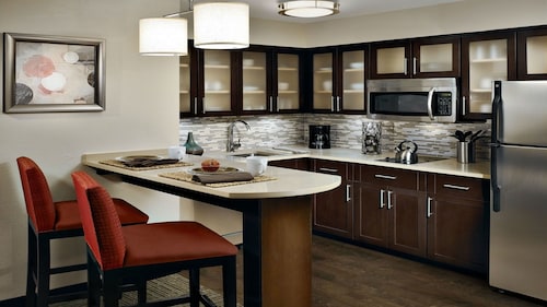 Staybridge Suites Florence - Civic Center by IHG
