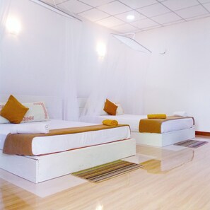 Deluxe Room, 1 Bedroom, Non Smoking, Mountain View | In-room safe, desk, laptop workspace, soundproofing - Walkers Nest (Ella)