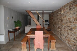 村舍, 3 间卧室 | 客房内用餐