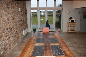 村舍, 3 间卧室 | 客房内用餐