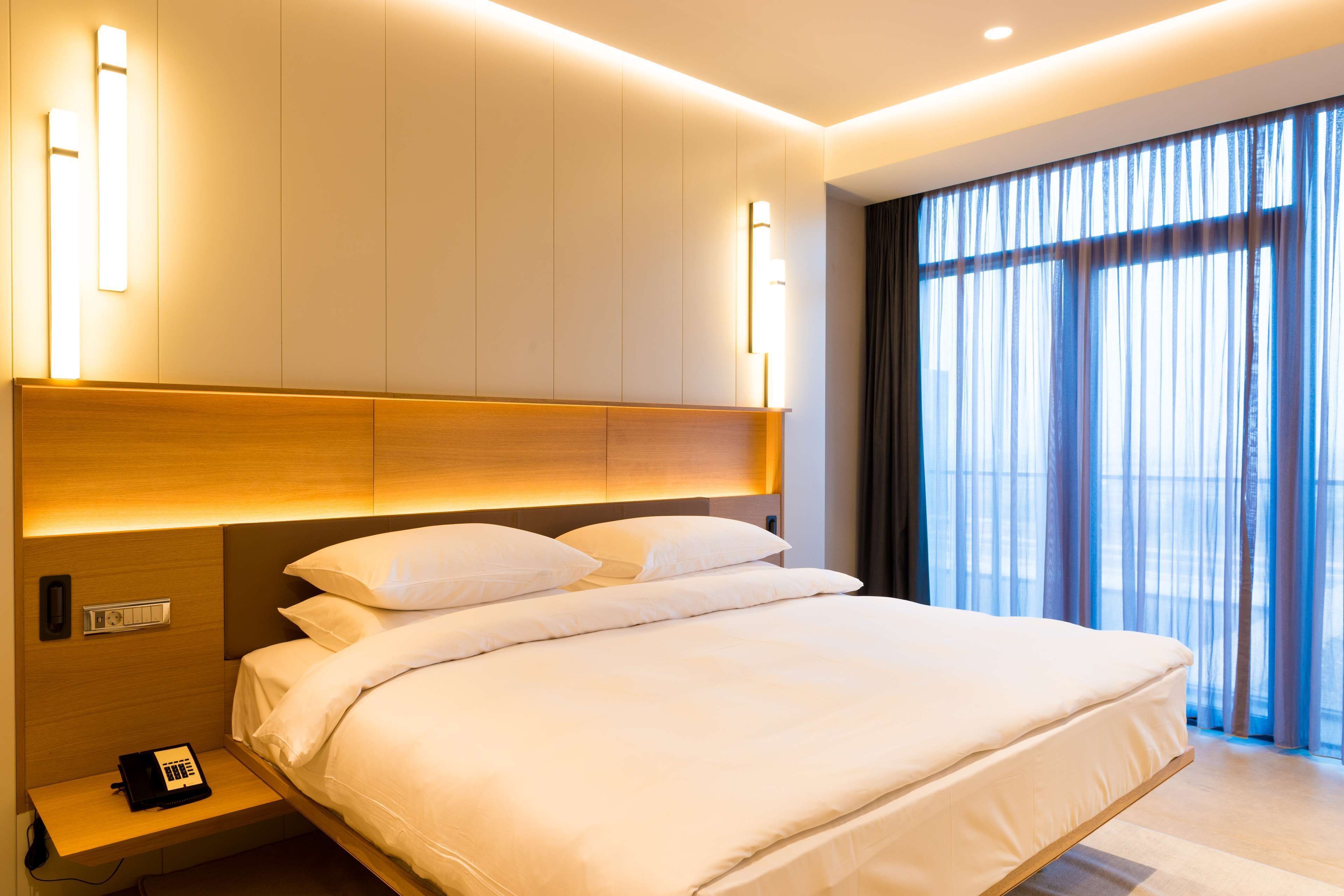 minibar, in-room safe, desk, soundproofing