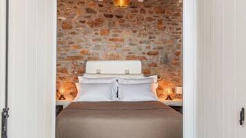 House, 2 Bedrooms, Sea View (Iridanos) | 1 bedroom, premium bedding, minibar, in-room safe