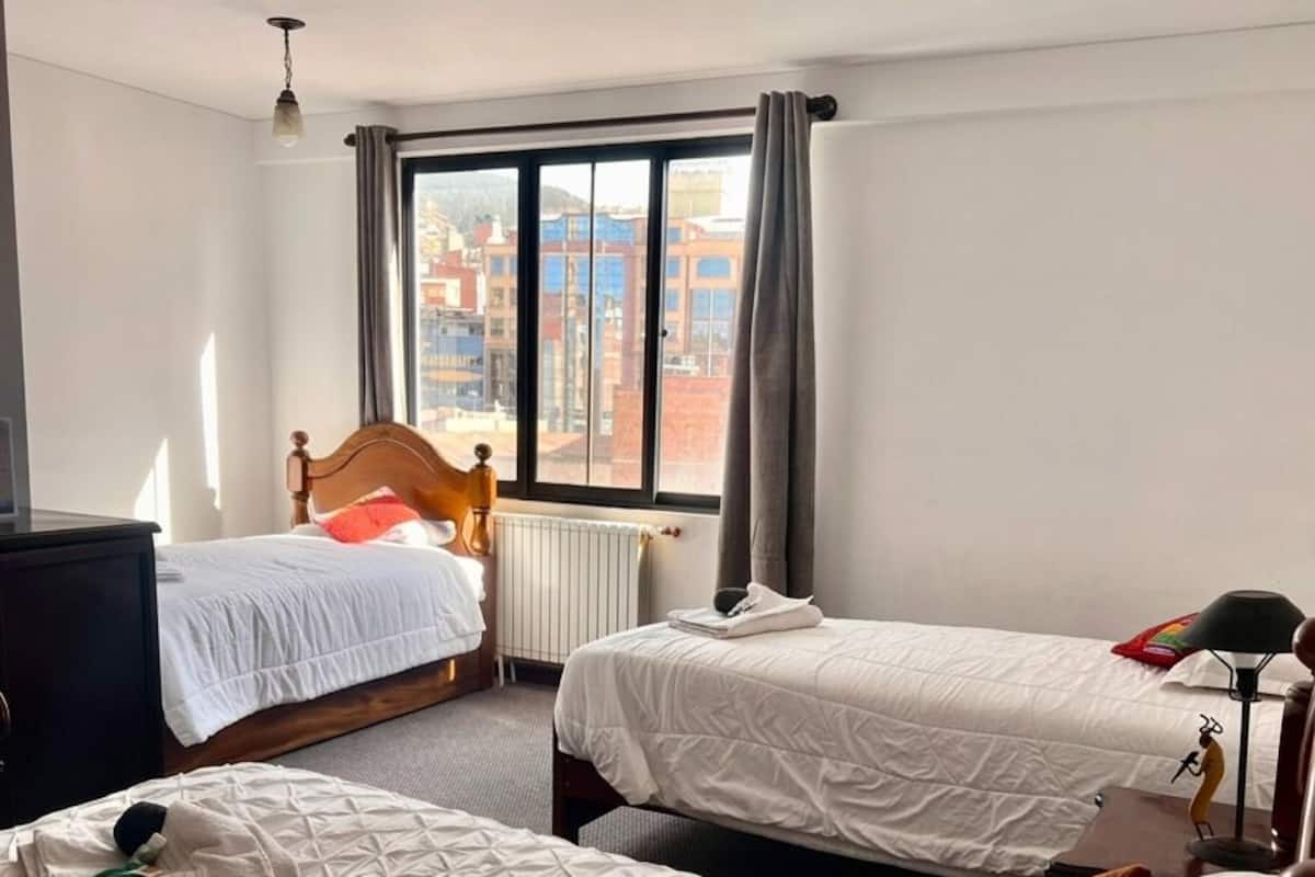WiFi (free), bed sheets