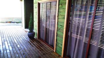 Apartamento Grupal, 2 dormitorios | Terraza o patio
