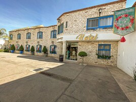 Fachada de la propiedad