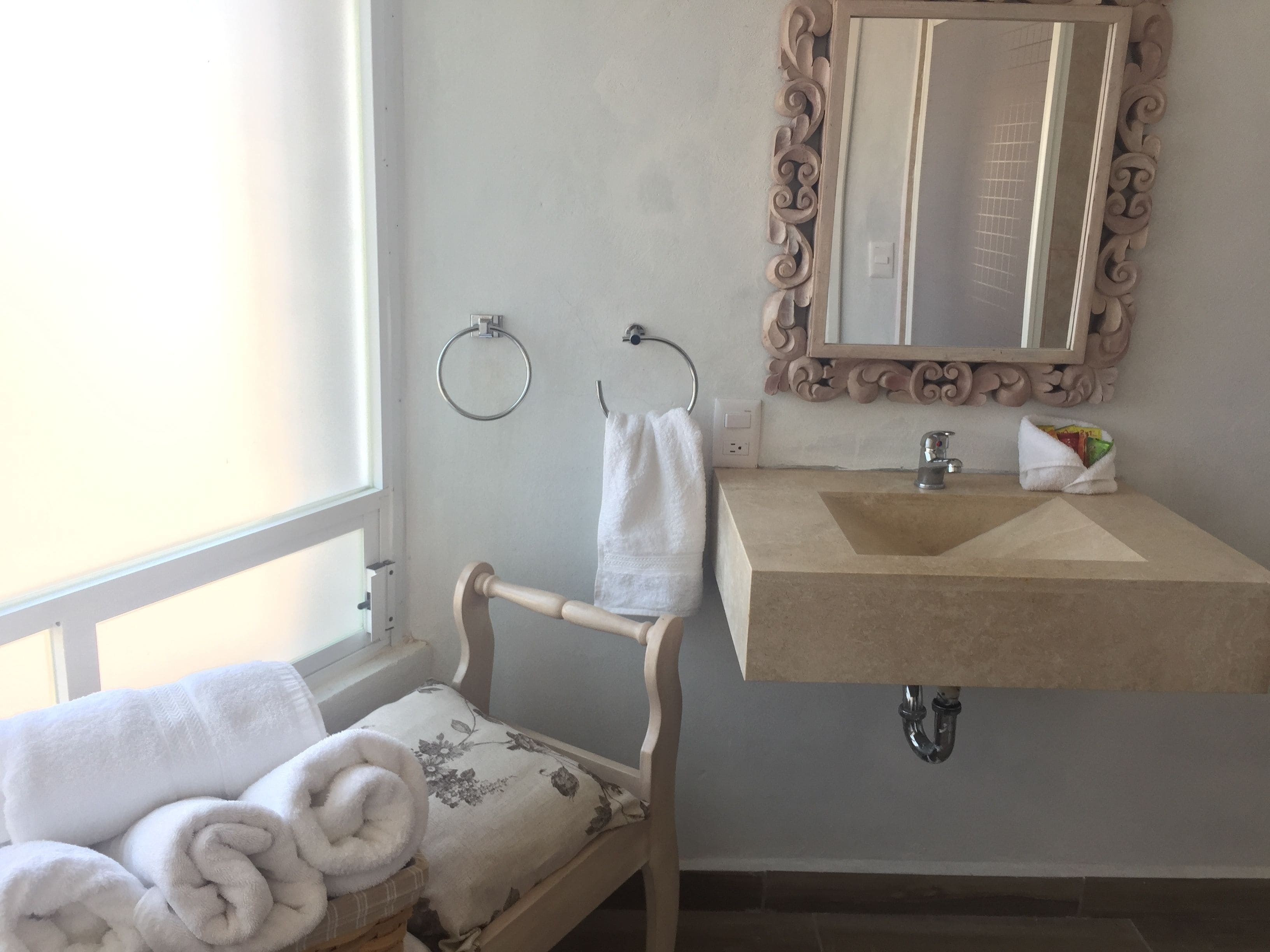 room, 1 bedroom | bathroom | shower, free toiletries, hair dryer, towels