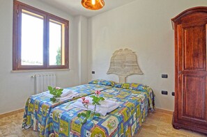 3 bedrooms, travel cot, free WiFi - Dependance 1 - Holiday Rental with swimming pool on the Tuscan Coastline (Monteverdi Marittimo)