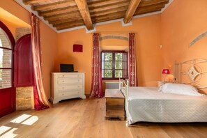 6 bedrooms, travel cot, free WiFi, wheelchair access - Villa Ferdinando - Villa with private pool (Poggibonsi)