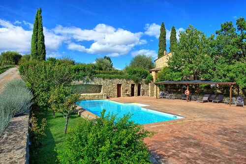Brunello 2 - Apartment with swimming pool