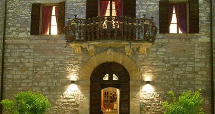 Villa Gubbio - Luxury Villa Rental with private swimming pool in Gubbio, Umbria