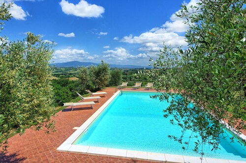 Villa Ulivi - Lamdhaus in Lucignano, Valdichiana, Toskana