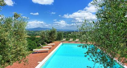 Villa Ulivi - Lamdhaus in Lucignano, Valdichiana, Toskana