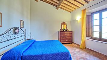 1 camera, ferro/asse da stiro, culla da viaggio, Wi-Fi gratuito