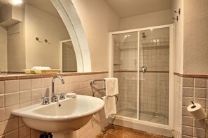Shower, bidet