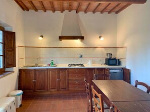 Frigorífico, horno y congelador