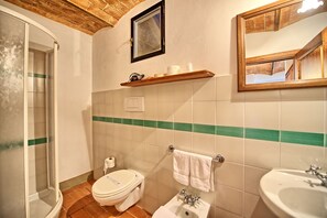 Doccia, bidet