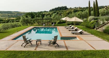 Villa Danilo - Villa de vacances de luxe avec piscine privée à San Casciano dei Bagni, vallée...