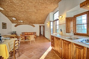 Interior - Le Fonti 4 - Apartment with swimming pool (Grassina)