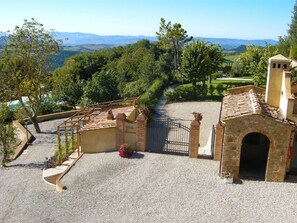 Property grounds - Dante 2 - Apartment with swimming pool (Volterra)