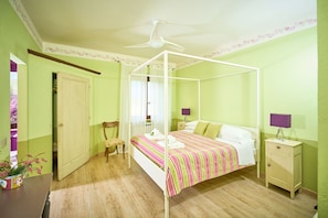 4 Schlafzimmer, Bügeleisen/Bügelbrett, Reisekinderbett, kostenloses WLAN