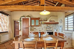 Dining - Glicini 3 - Apartment with swimming pool (Noce)