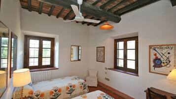 2 chambres, lit parapluie, Wi-Fi gratuit