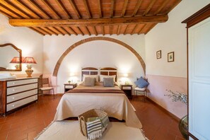1 bedroom, iron/ironing board, travel crib, free WiFi