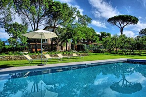 Piscina externa