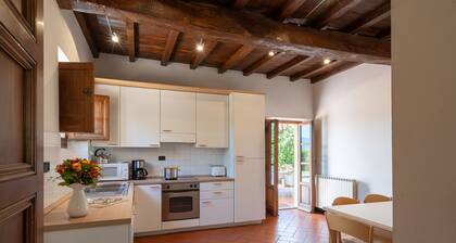 Villa in Santa Maria A Vezzano with 5 bedrooms sleeps 10