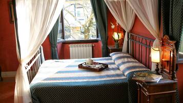 7 Schlafzimmer, BĂŒgeleisen/BĂŒgelbrett, Reisekinderbett, kostenloses WLAN