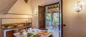 Villa in Vicchio with 10 bedrooms sleeps 20