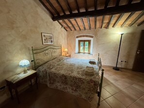 2 bedrooms, iron/ironing board, travel crib, free WiFi