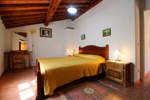 2 quartos, Wi-Fi de cortesia, roupa de cama