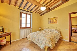 8 Schlafzimmer, Reisekinderbett, kostenloses WLAN