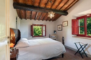 6 Schlafzimmer, Bügeleisen/Bügelbrett, Reisekinderbett, kostenloses WLAN