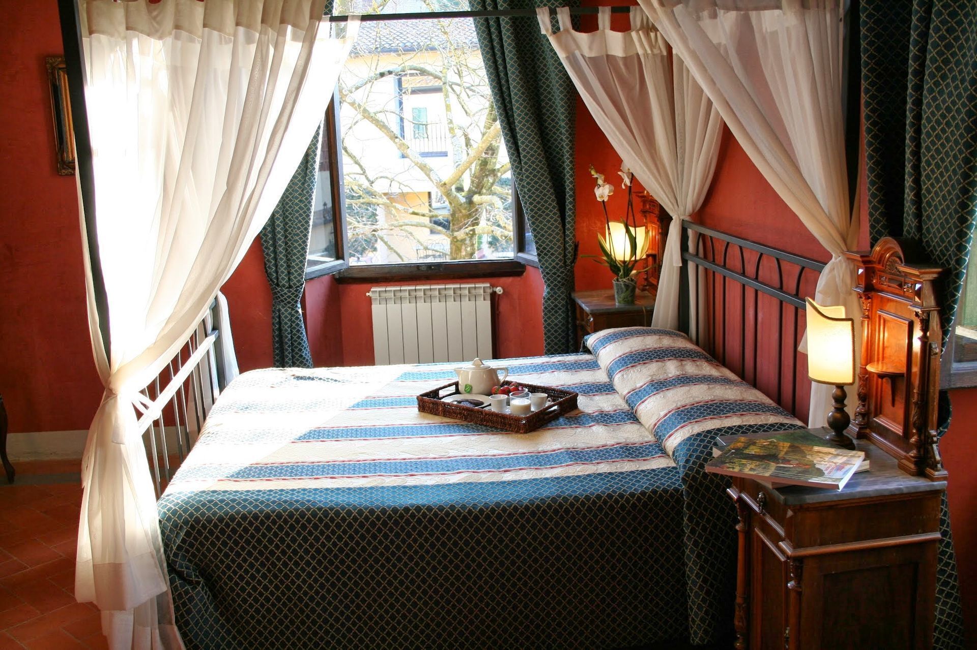 7 chambres, fer et planche à repasser, lit parapluie, Wi-Fi gratuit