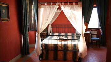 7 Schlafzimmer, BĂŒgeleisen/BĂŒgelbrett, Reisekinderbett, kostenloses WLAN