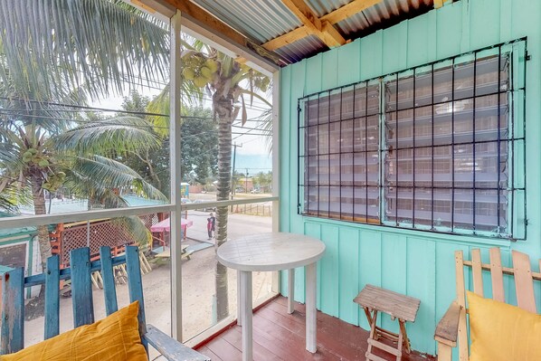 Outdoor dining - Beach Cabana Right in Town with a Screened-In Porch, Hammock, and Free WiFi (Placencia)