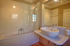 Badewanne, Bidet