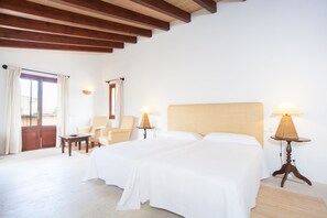 6 sovrum, strykjärn/strykbräda, gratis wi-fi och sängkläder