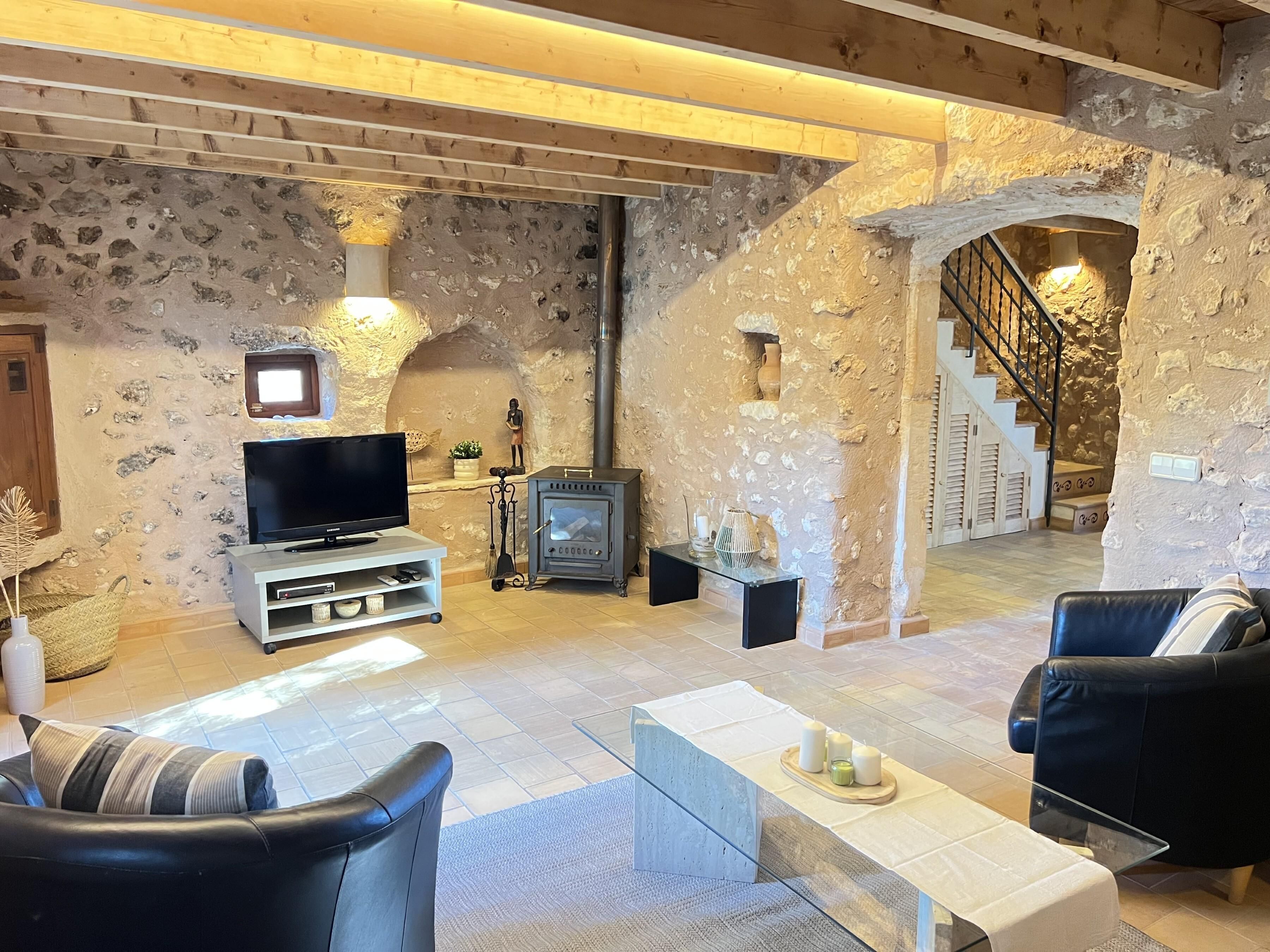 TV, DVD player, stereo