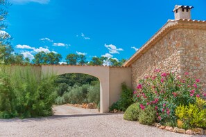 Property grounds - CAN PINA - ECO CASCADA - Villa with private pool in Costitx. Free WiFi (Costitx)
