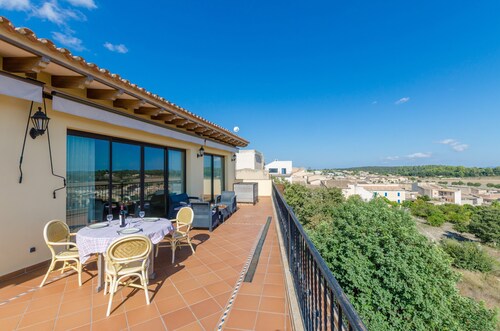 CA'N NADAL - ADULTS ONLY - Beautiful townhouse with great views. Free WiFi.