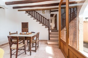 تناول الطعام