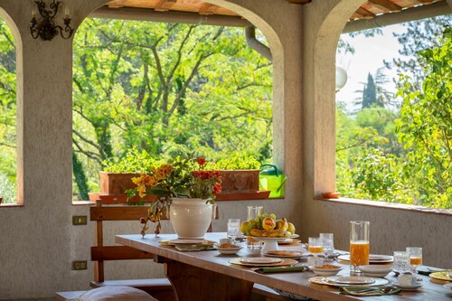 Villa in Vicchio with 4 bedrooms sleeps 8