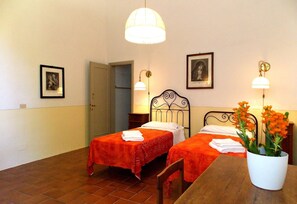 3 bedrooms, iron/ironing board, travel crib, free WiFi