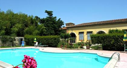 Villa in Scarperia with 3 bedrooms sleeps 6