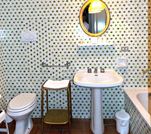 Shower, bidet - Villa in Scarperia with 3 bedrooms sleeps 6 (Scarperia)